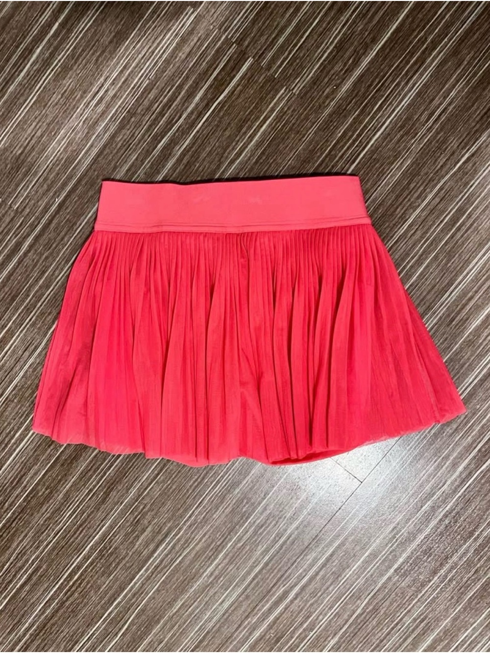 lululemon athletica Pleated active mesh Skirt hot pink size 4